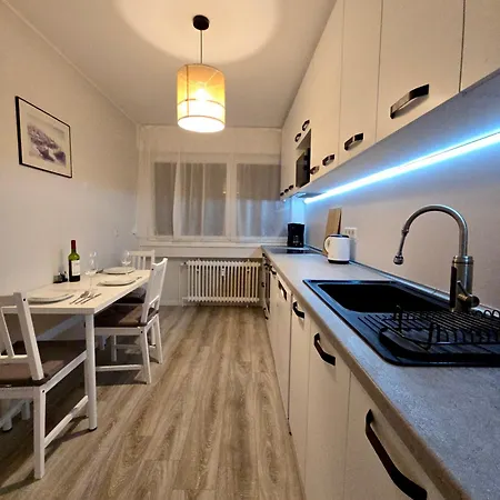 3-zi Wohnung, Kaarst-duesseldorf Apartment