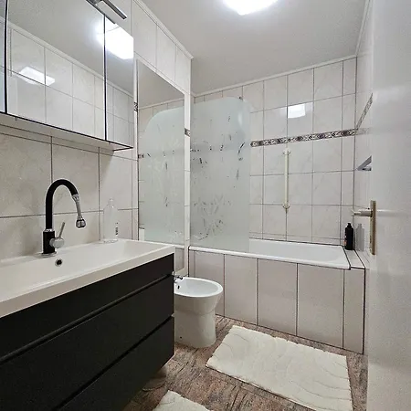 3-zi Wohnung, Kaarst-duesseldorf Apartment Kaarst